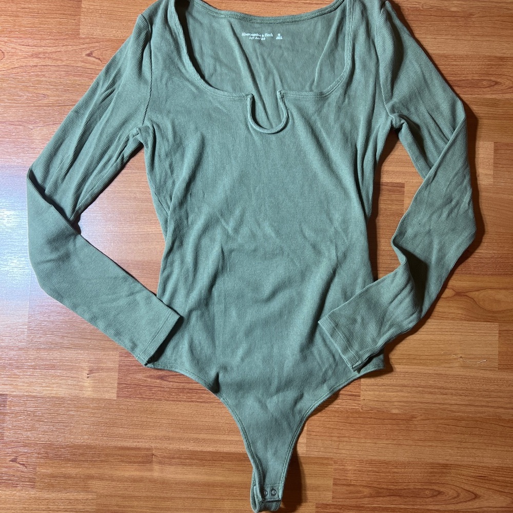 Abercrombie & Fitch Olive Green Long Sleeve Bodysuit